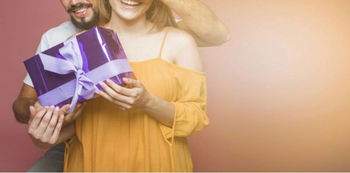 100 ucapan romantis untuk ulang tahun istri, dijamin bikin senyum-senyum sendiri