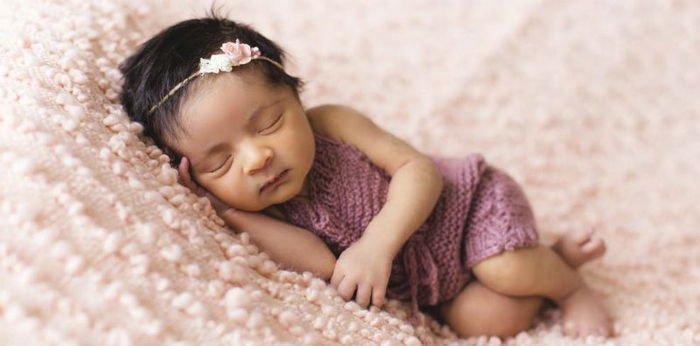 50 Nama Bayi Perempuan Islam Huruf R Bermakna Cantik dan Cerdas!