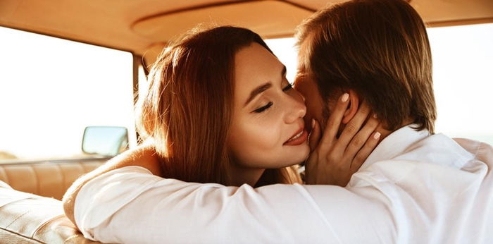 4 Hal yang akan buat bercinta saat mudik terasa lebih nikmat