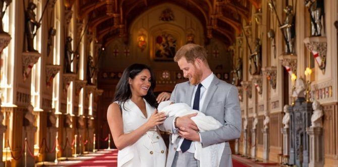 Foto bayi Meghan Markle dan nama sang pangeran kecil resmi diungkap!