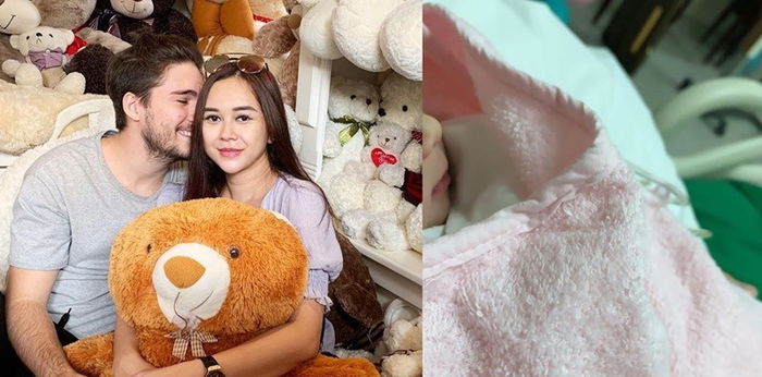 Lebih cepat dari HPL 2 minggu, Aura Kasih melahirkan anak perempuan dengan selamat
