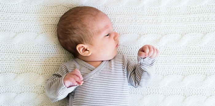 Jangan Sepelekan! 3 Masalah Ini Bisa Sebabkan Rambut Bayi Tipis dan Jarang