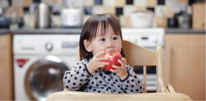 Anak susah makan buah? Coba 10 tips jitu berikut ini Bun!