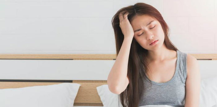 Sering Sakit Kepala Setelah Melahirkan? Ini Penyebab dan Cara Mengatasinya!