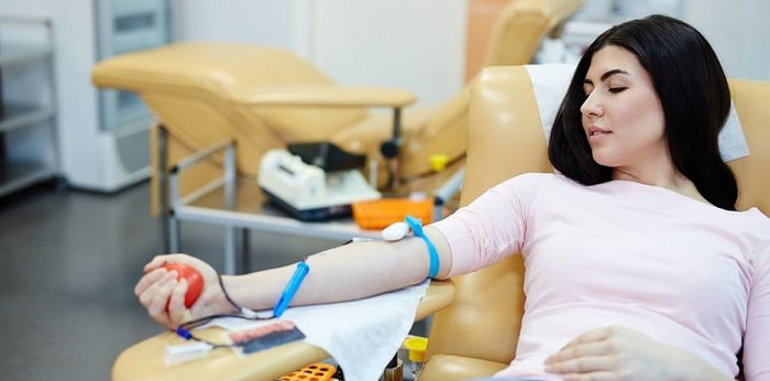 Bolehkah Ibu Hamil dan Ibu Menyusui Mendonorkan Darah? Ini Syarat Wajibnya!