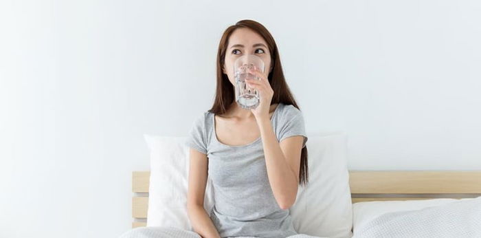 Hati-hati! Kebanyakan Minum Air Putih Bisa Sebabkan Keracunan