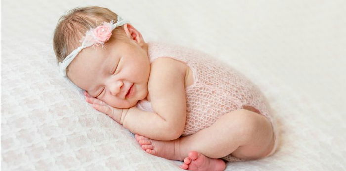 8 Arti mimpikan bayi perempuan, Parents mengalaminya?