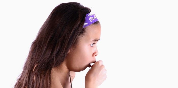 Batuk kering dan berdahak, bisakah diatasi dengan obat yang sama?