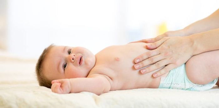 Jangan anggap sepele, perut bayi buncit bisa menandakan kondisi kesehatan serius