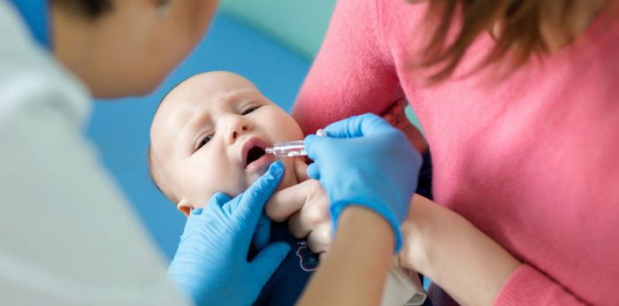 Polio pada Anak, Apa Penyebab dan Gejalanya? Ketahui Informasi Penting Ini, Parents!
