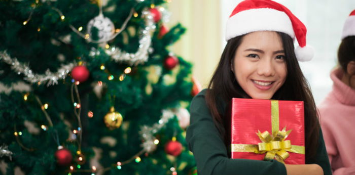 12 Tradisi Natal di Berbagai Negara, dari Pohon Pisang Sampai Ayam KFC