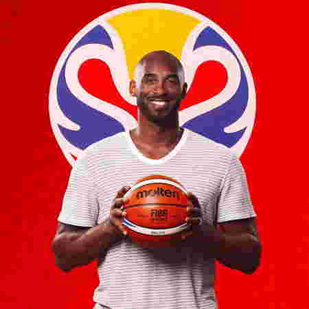 Kobe Bryant meninggal bersama putrinya dalam kecelakaan helikopter, begini kronologinya