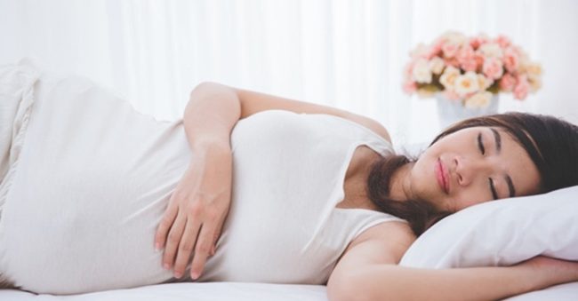 Kenali Berbagai Manfaat Tidur Miring ke Kiri untuk Ibu Hamil