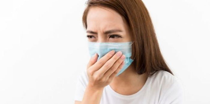 Batuk kering tanda gejala infeksi virus corona, ini bedanya dengan batuk berdahak