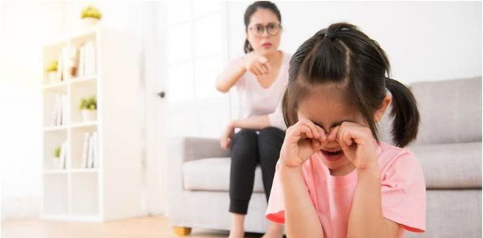 Bisa merusak kepercayaan diri anak, hindari 7 jenis kekerasan verbal ini Parents!