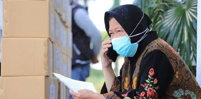 Salut! Beri dukungan moral, Wali Kota Risma Telepon pasien COVID-19 satu per satu