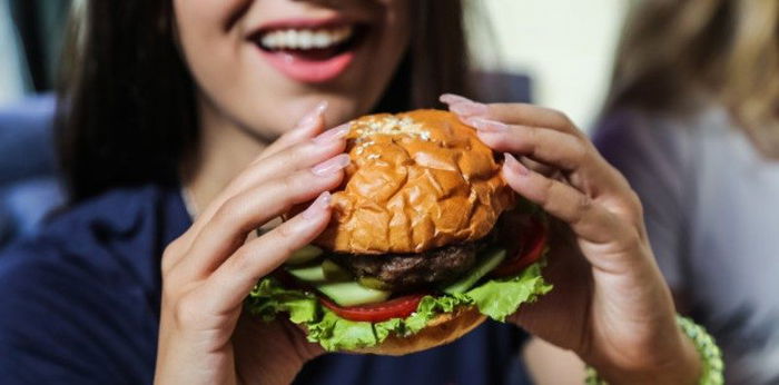 5 Tips Jitu Mengurangi Konsumsi Makanan Junk Food