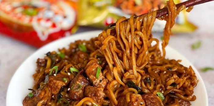 Resep Mie Chapaguri, Mie Goreng Steak ala Film Parasite yang Lezat