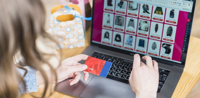 Ini Dia 5 Tips Beli Baju Secara Online untuk Bunda Smart Shopper