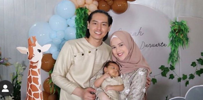 Anak Roger Danuarta Disunat Di Usia 2 Bulan, Apa Manfaat Medisnya?