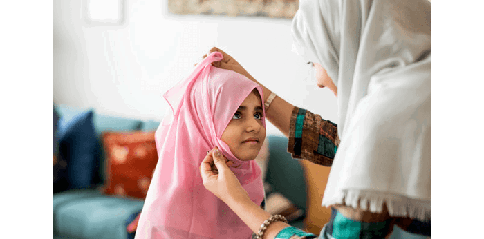 Mengenakan Jilbab Sejak Dini Bikin Krisis Identitas pada Anak? Begini Kata Psikolog
