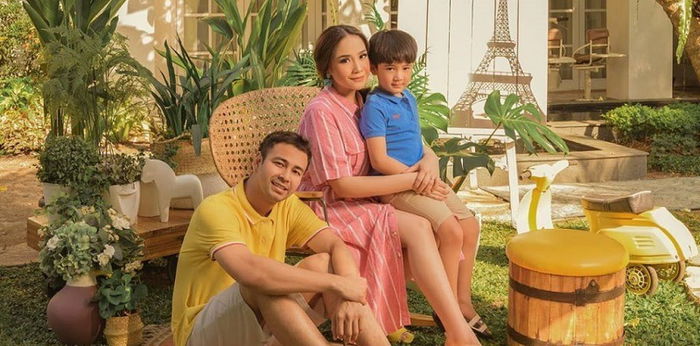 Dianggap Eksploitasi Rafathar, Sambil Menangis Nagita Slavina Ungkapkan Isi Hatinya