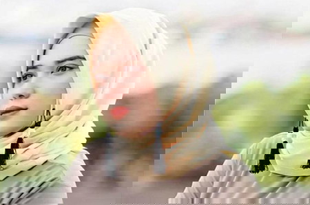 Cara Memakai Hijab Segi Empat 