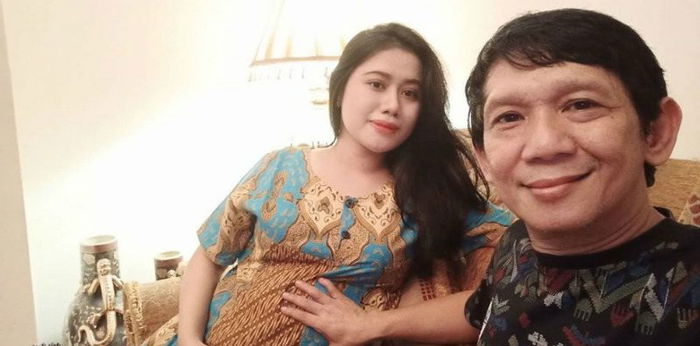 Usia 56 Tahun Sah Jadi Ayah! Ini 5 Momen Ginanjar & Istri Menanti Kelahiran Buah Hati