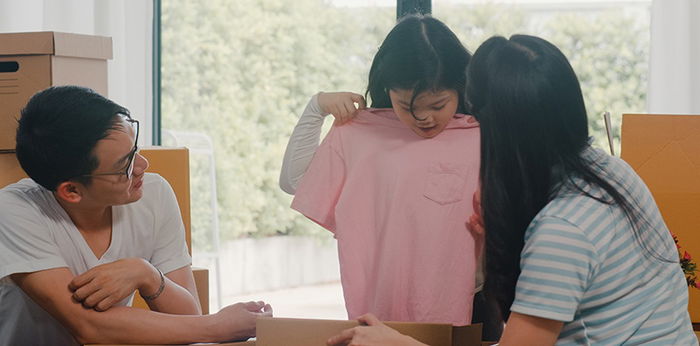 5 Manfaat Positif Membiarkan Anak Memilih Pakaiannya Sendiri