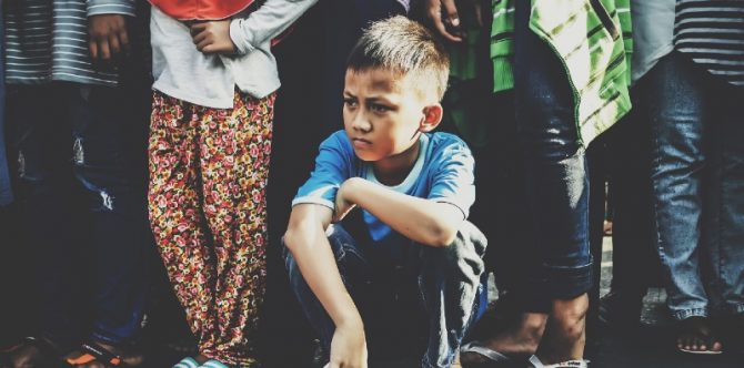 7 Ciri Masalah Psikologis Victim Mentality pada Anak yang Bisa Ganggu Perkembangannya