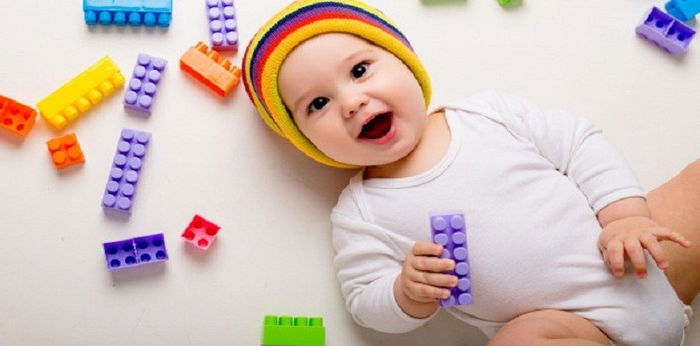 Perkembangan Motorik Halus Anak Berdasarkan Usia dan Tips Melatihnya agar Optimal