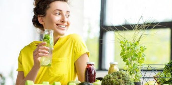Detoksifikasi Alami, Ini 5 Cara Membuat Infused Water yang Segar dan Nikmat!