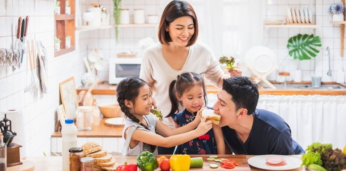 9 Ide Quality Time dengan Anak di Rumah Supaya Makin Dekat dan Kompak