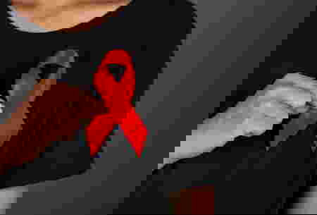 sejarah pita merah simbol hari aids sedunia