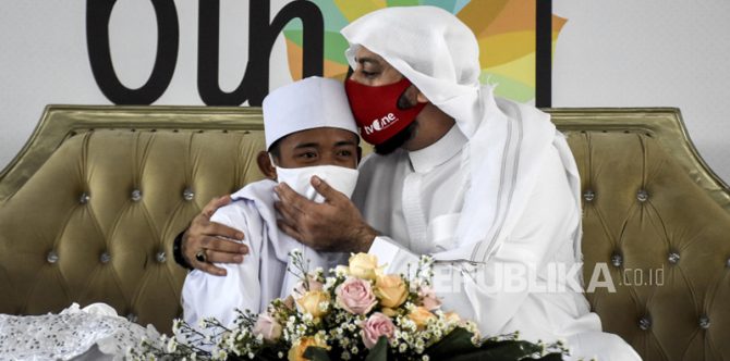 Akbar Anak Angkat Syekh Ali Jaber, "Maaf Belum Membahagiakan Baba"