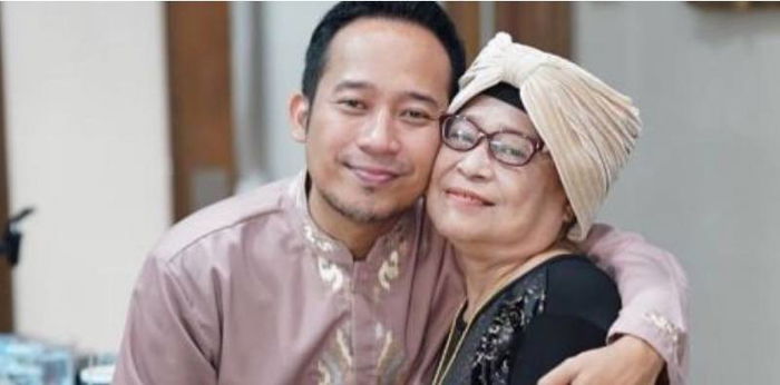 Kabar Duka, Ibunda Denny Cagur Meninggal Dunia