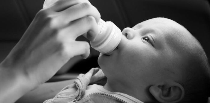 Bolehkah Memberikan Gripe Water untuk Redakan Kolik Bayi? Ini Faktanya, Bun!