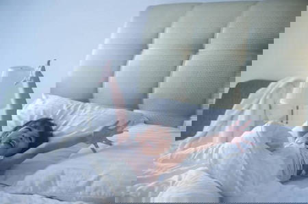 manfaat tidur sendiri