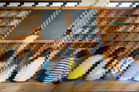 melatih kemandirian anak