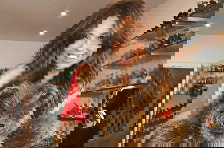 7 Potret Thalia Pemeran Rosalinda di Usia 50 Tahun, Memesona dan Awet Muda!