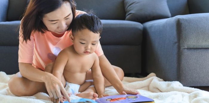 15 Cerita Dongeng untuk Bayi Usia 0-6 Bulan Simpel dan Penuh Makna