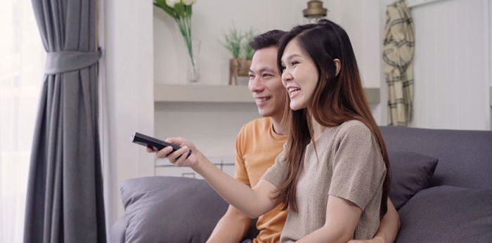 Quality Time Bareng Pasangan, Nonton 10 Film Dewasa Korea yang Romantis Berikut Ini!