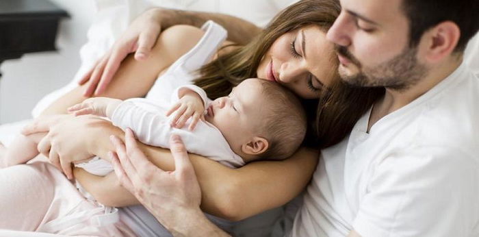 Harus Tinggal Terpisah dengan Anak, Inilah Kisahku Sebagai Seorang Ibu