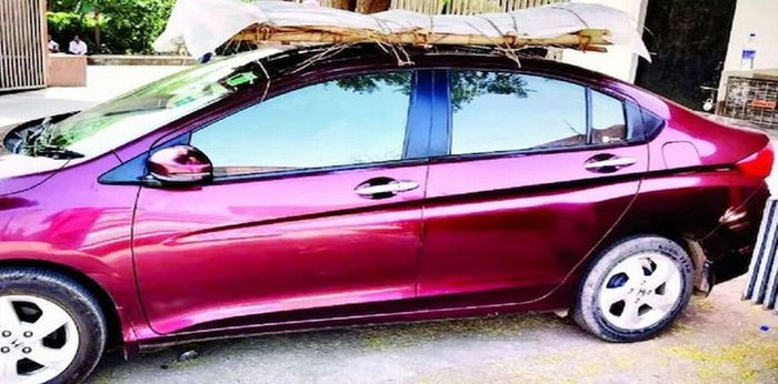 Miris, Anak Terpaksa Bawa Jenazah Ayahnya di Atas Mobil karena Tak Ada Ambulans