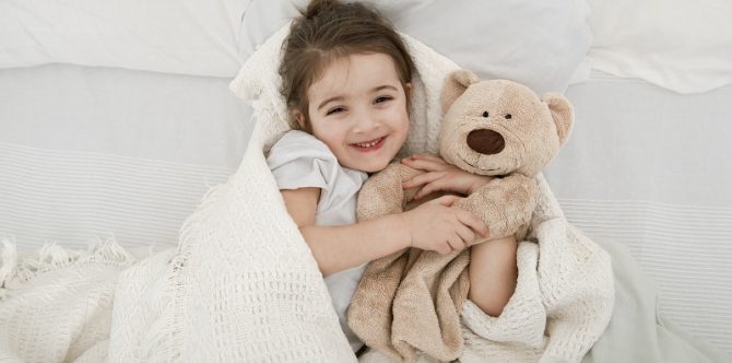 8 Fakta Karakter Anak Bungsu Perempuan, Manja dan Stylish!