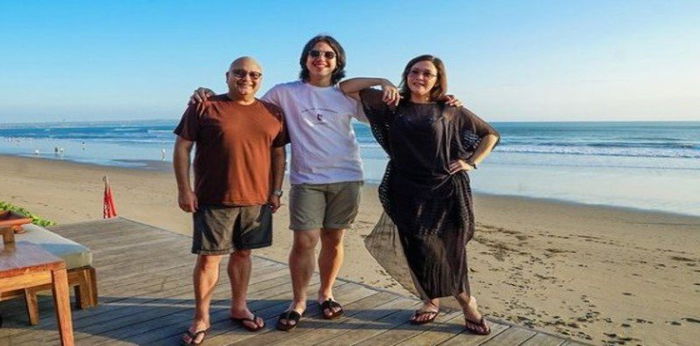 Naik Jet Pribadi, Ini 5 Liburan Mewah Irwan Mussry dan Keluarga