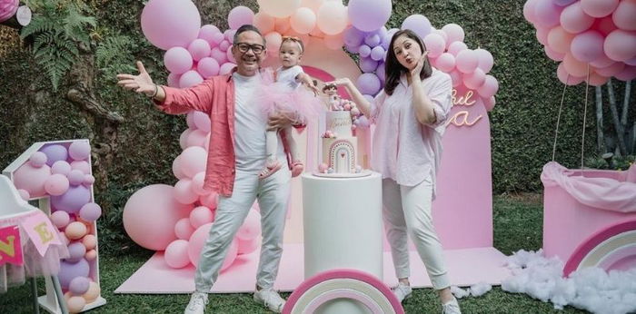 Ulang Tahun Pertama Baby Numa, Mona Ratuliu Pesan Begini ke Para Orangtua