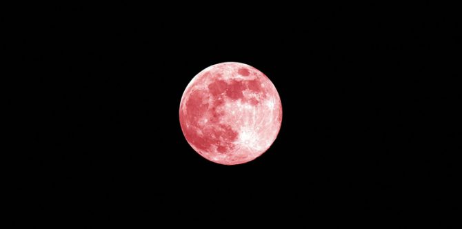 5 Foto Gerhana Bulan Super Blood Moon Tadi Malam, Indah dan Cantik!