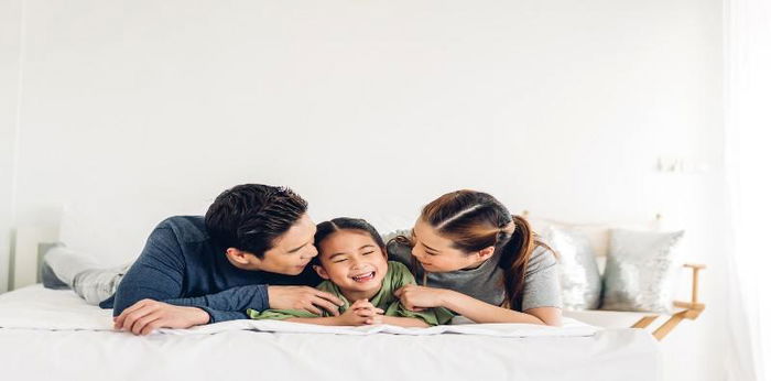 Jangan Terpaku Penampilan, 8 Cara Memuji Anak Perempuan Ini Layak Ditiru