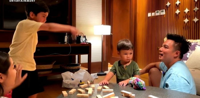 Sikap Rafathar Ini Dinilai Tak Sopan hingga Dihujat, Ini Pembelaan Mbak Lala